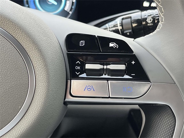 new 2026 Hyundai Elantra Hybrid car, priced at $28,590