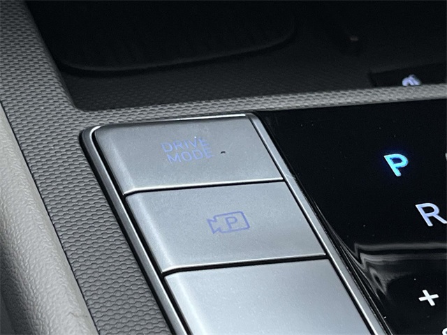 new 2026 Hyundai Elantra Hybrid car, priced at $28,590