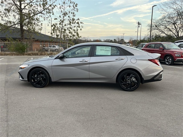 new 2026 Hyundai Elantra Hybrid car, priced at $28,590