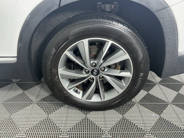 used 2020 Hyundai Santa Fe car, priced at $15,977