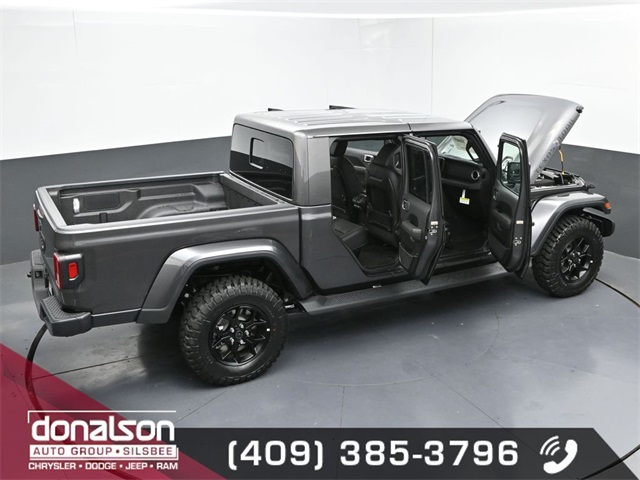 new 2025 Jeep Gladiator car, priced at $43,144