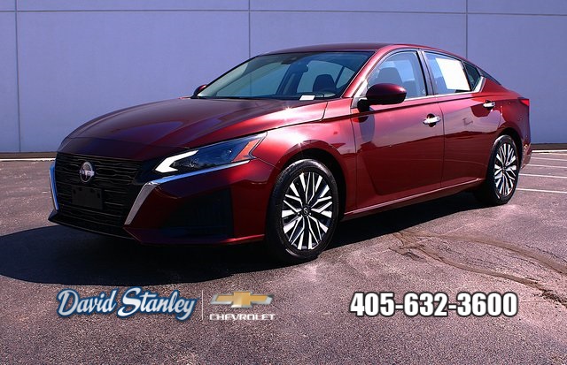 used 2023 Nissan Altima car, priced at $22,086