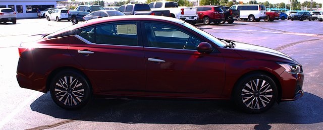 used 2023 Nissan Altima car, priced at $22,000