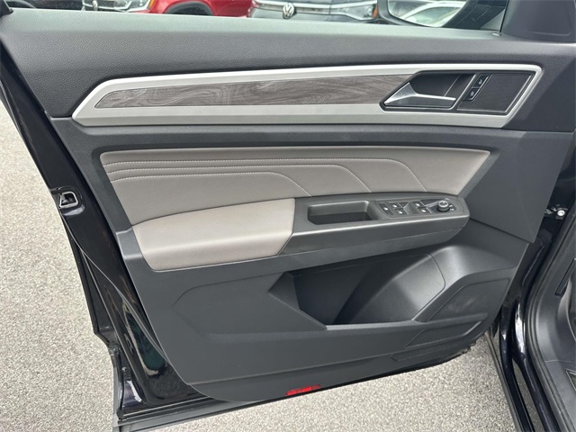 used 2022 Volkswagen Atlas Cross Sport car, priced at $31,629