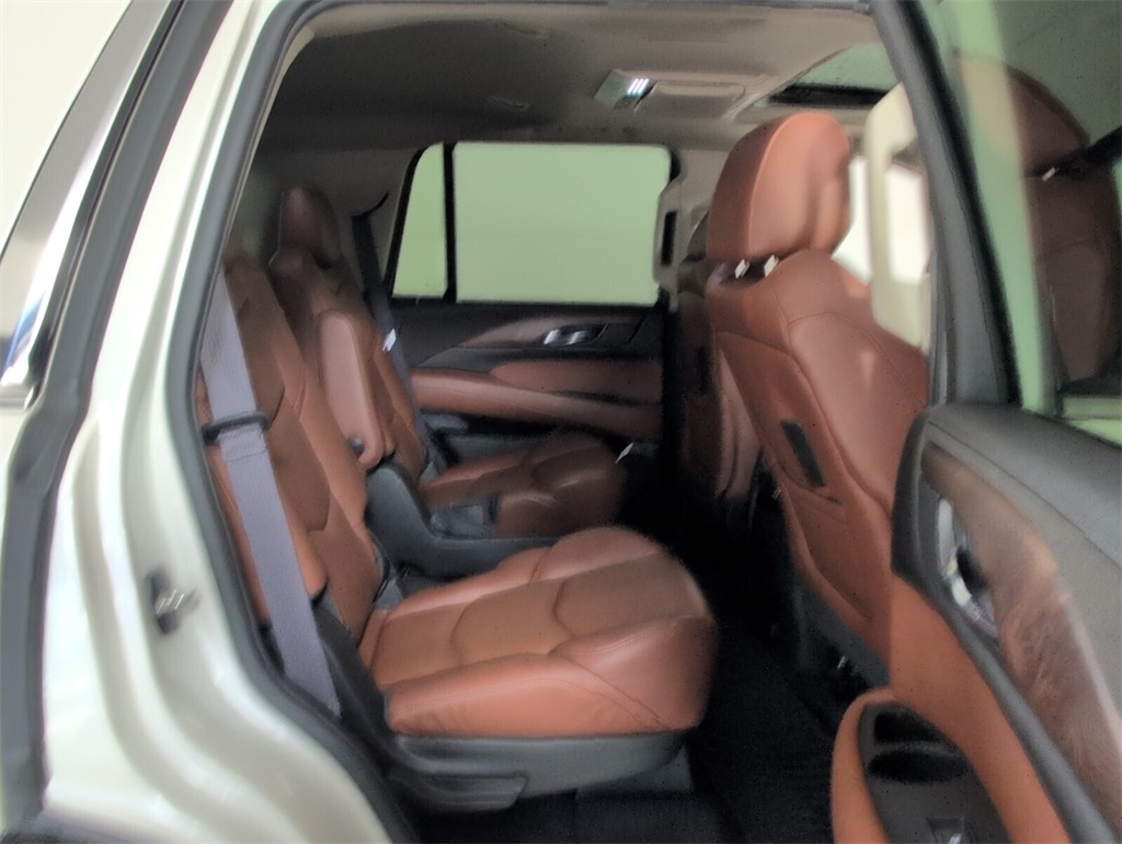 used 2015 Cadillac Escalade car, priced at $21,958