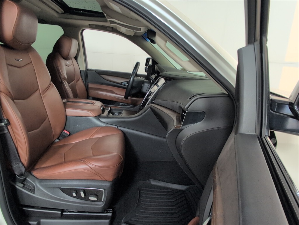 used 2015 Cadillac Escalade car, priced at $21,958