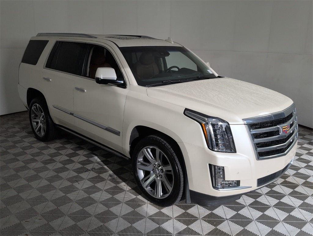 used 2015 Cadillac Escalade car, priced at $21,958