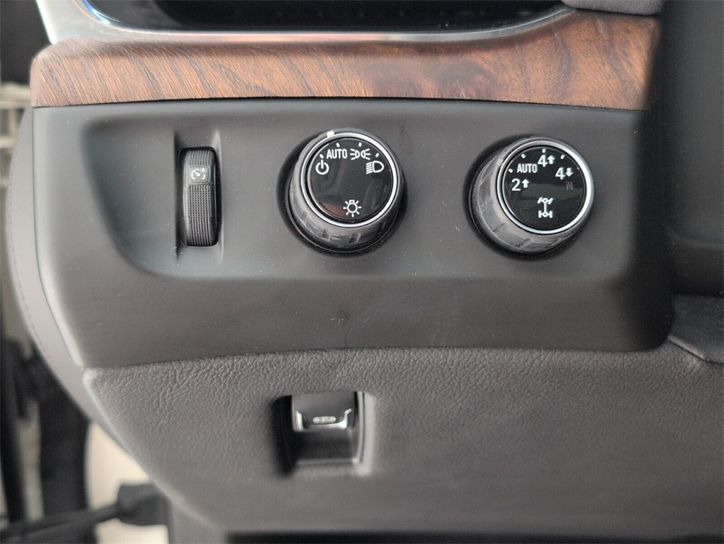used 2015 Cadillac Escalade car, priced at $21,958