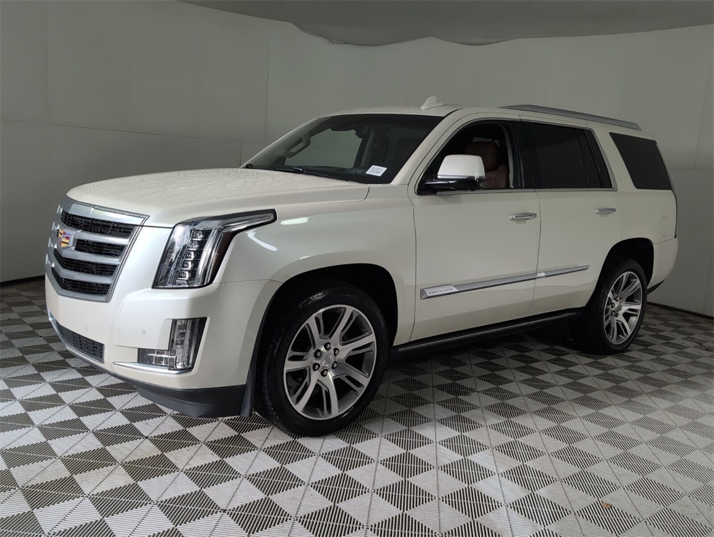 used 2015 Cadillac Escalade car, priced at $21,958