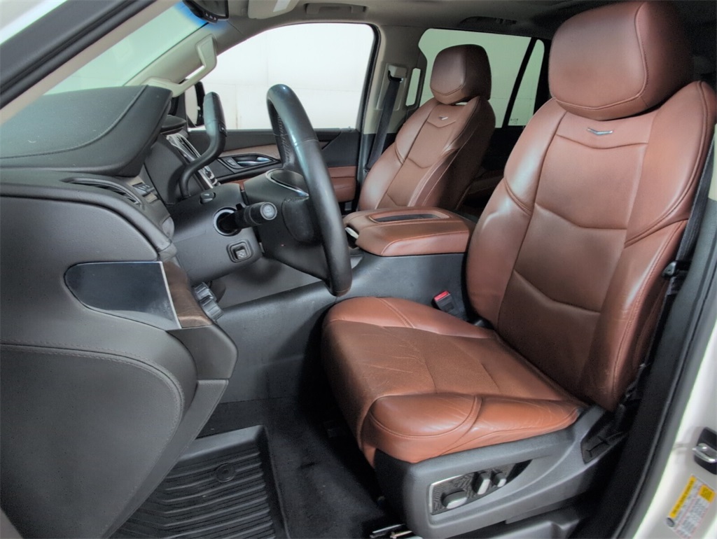 used 2015 Cadillac Escalade car, priced at $21,958