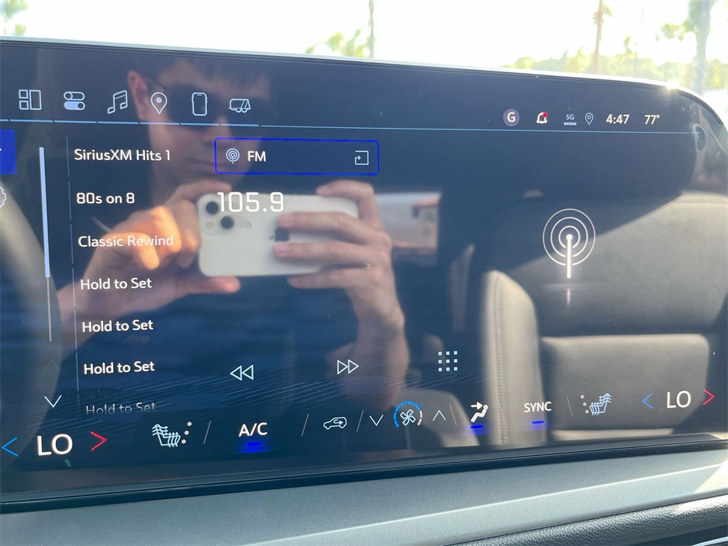 new 2025 Chevrolet Traverse car, priced at $43,745