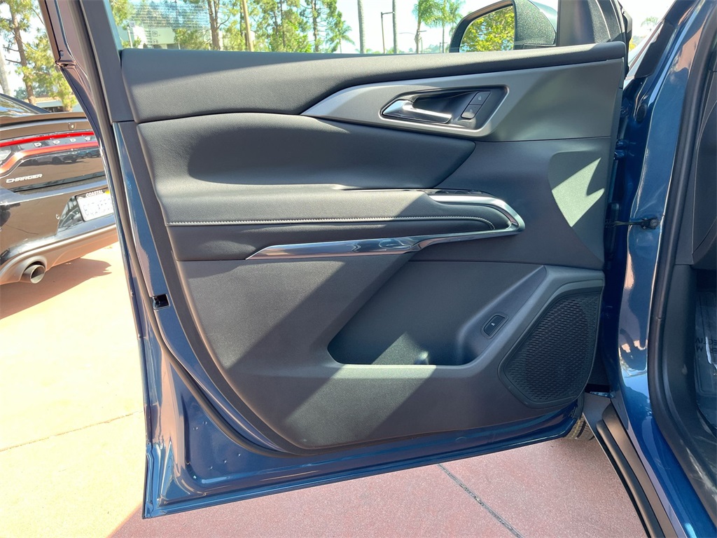 new 2025 Chevrolet Traverse car, priced at $43,745