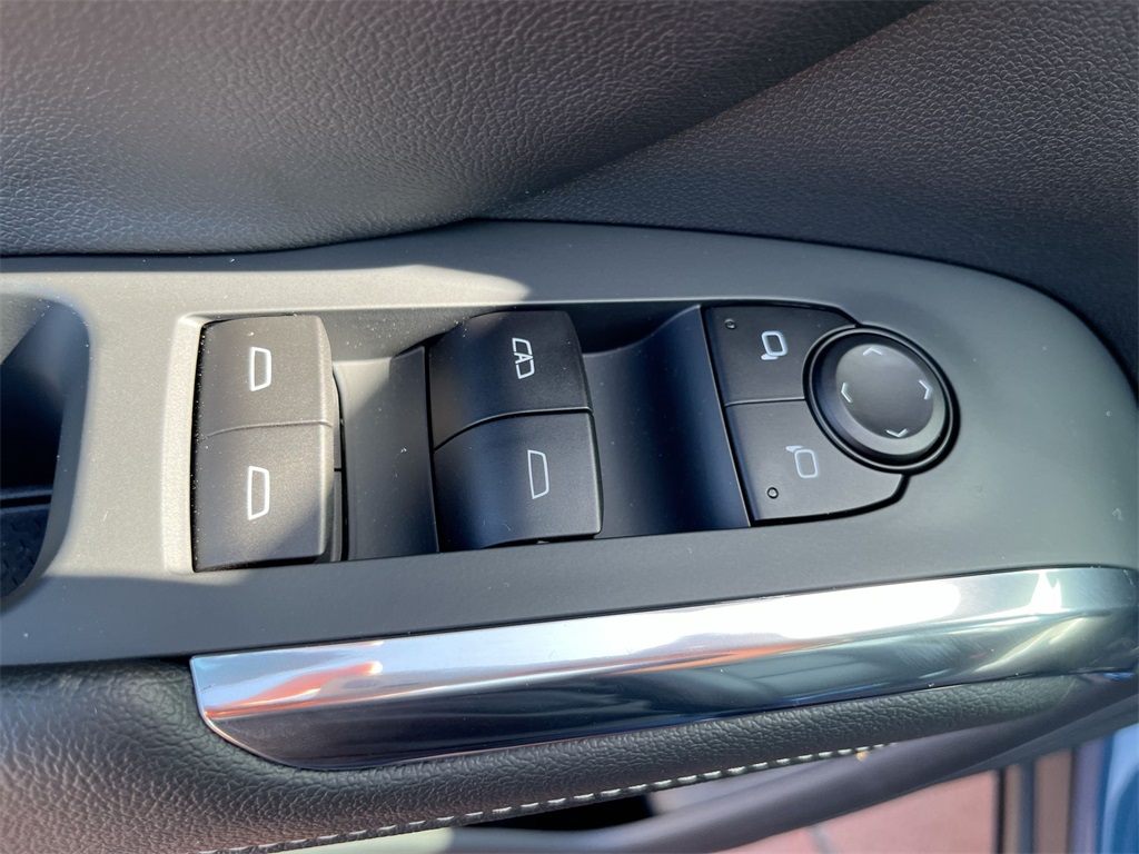 new 2025 Chevrolet Traverse car, priced at $43,745