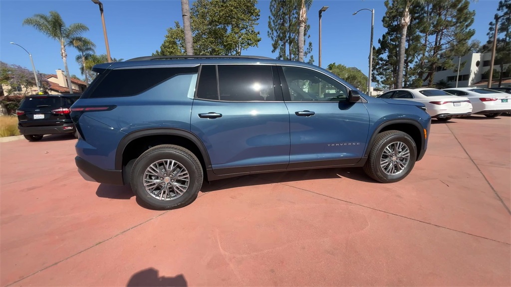 new 2025 Chevrolet Traverse car, priced at $43,745
