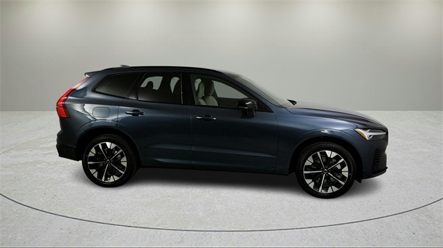 new 2026 Volvo XC60 Plug-In Hybrid car, priced at $69,285