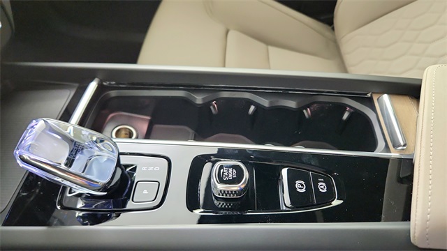 new 2026 Volvo XC60 Plug-In Hybrid car, priced at $69,285