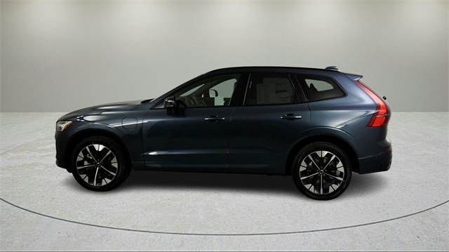 new 2026 Volvo XC60 Plug-In Hybrid car, priced at $69,285