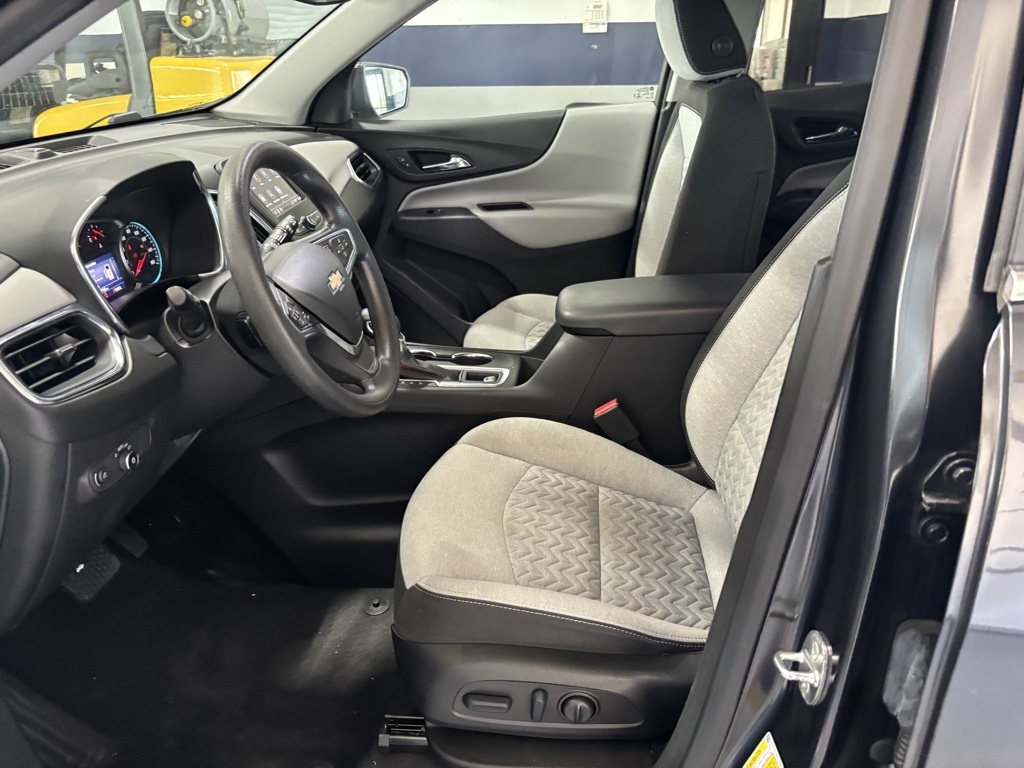 used 2022 Chevrolet Equinox car, priced at $18,500
