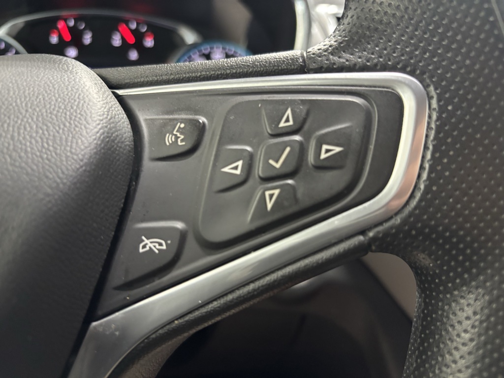 used 2022 Chevrolet Equinox car, priced at $18,500