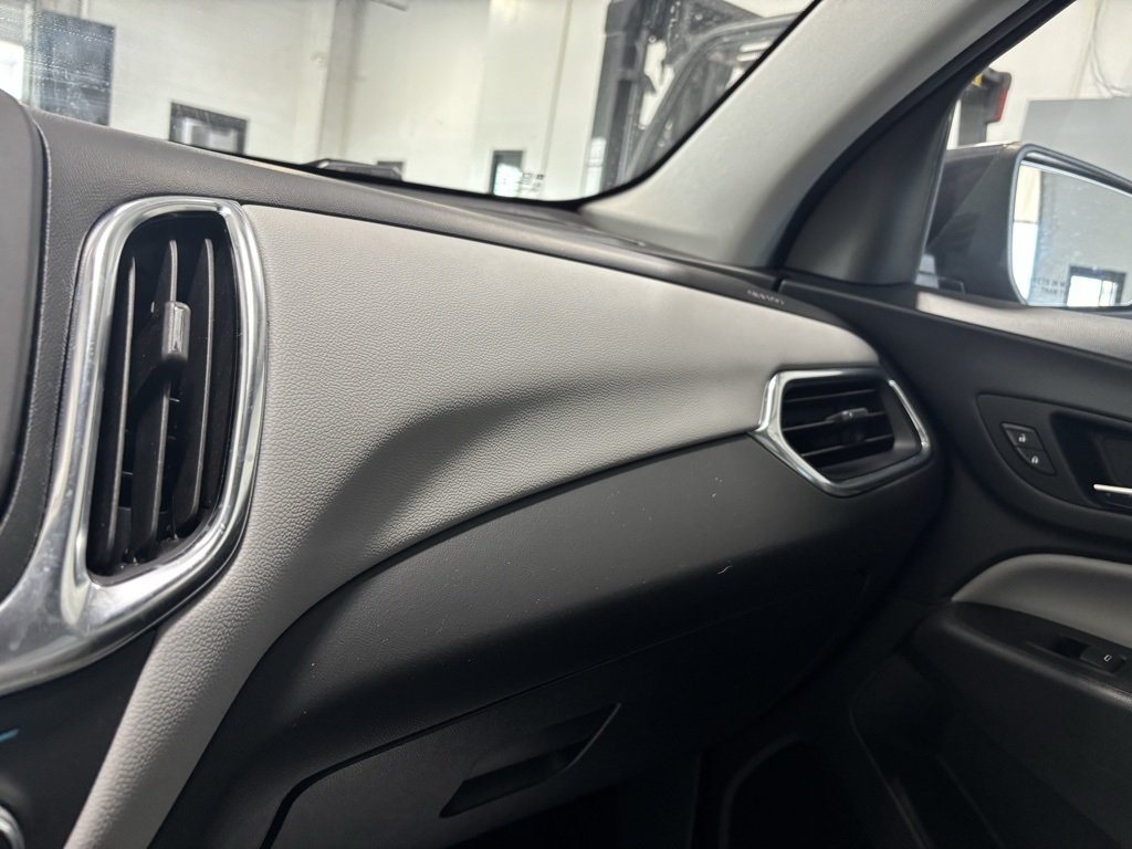 used 2022 Chevrolet Equinox car, priced at $18,500