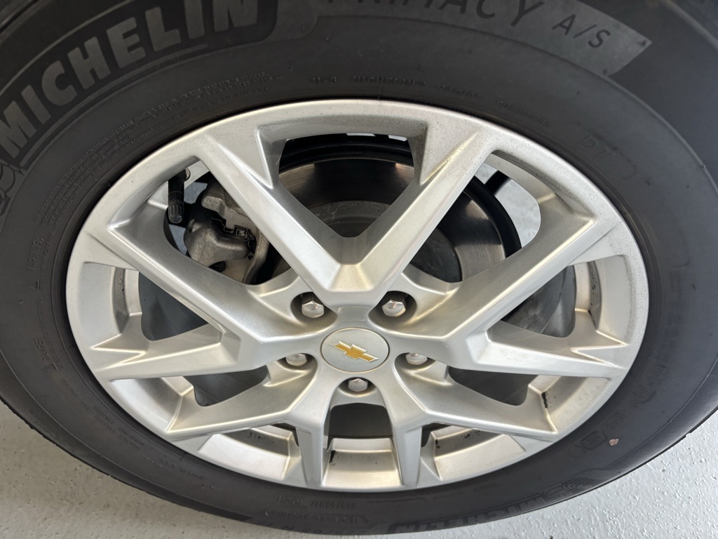 used 2022 Chevrolet Equinox car, priced at $18,500