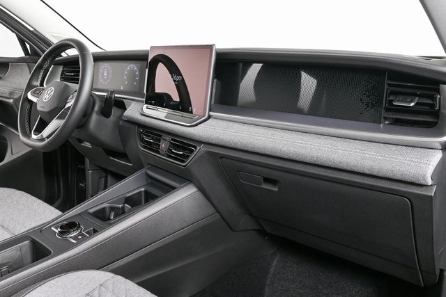 new 2025 Volkswagen Tiguan car, priced at $32,501