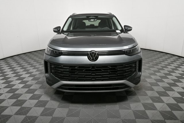 new 2025 Volkswagen Tiguan car, priced at $32,501