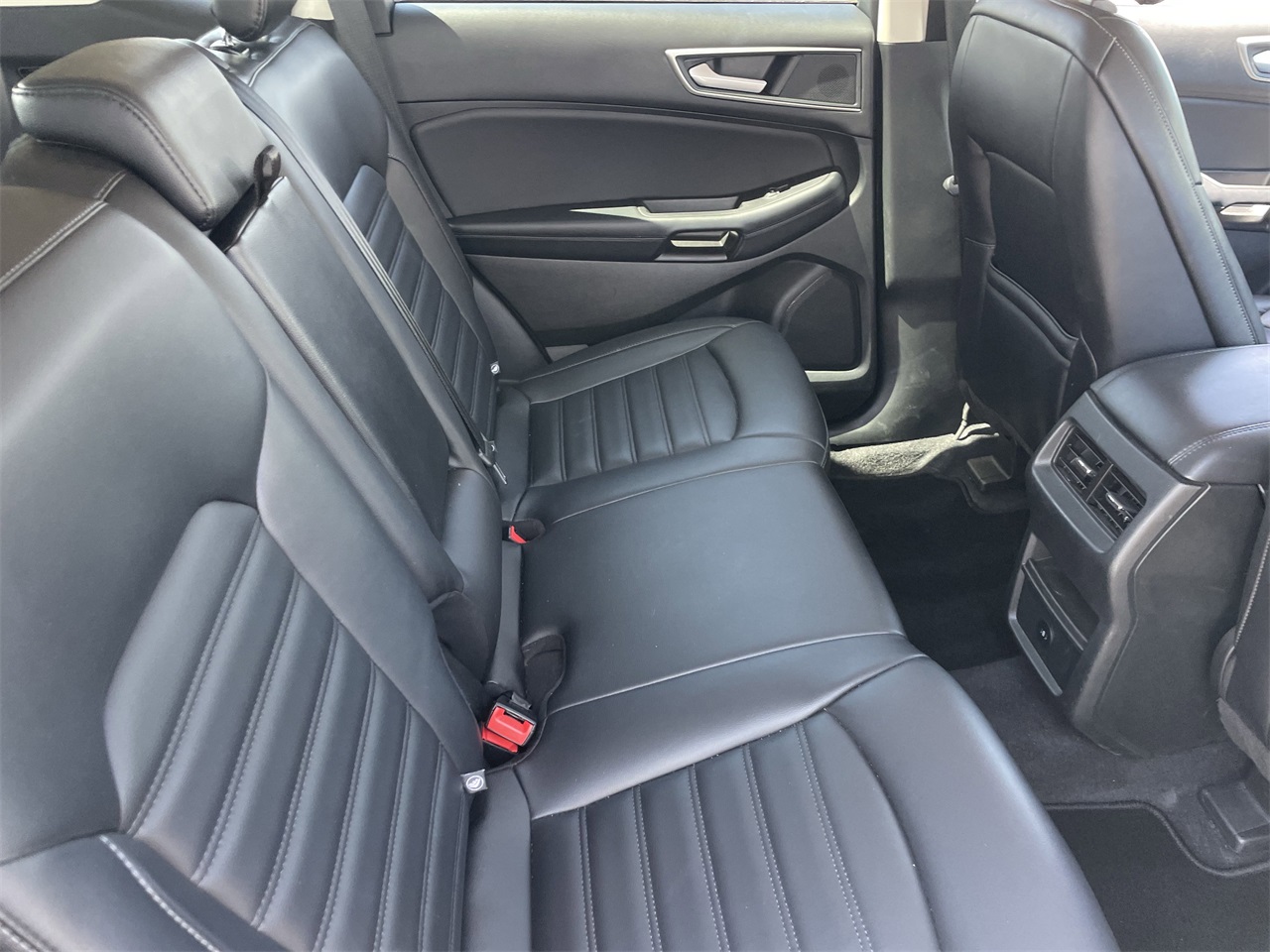 used 2024 Ford Edge car, priced at $22,530