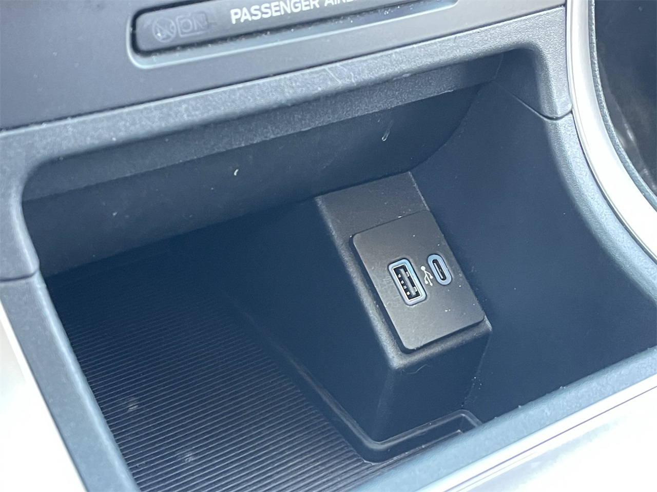 used 2024 Ford Edge car, priced at $22,530
