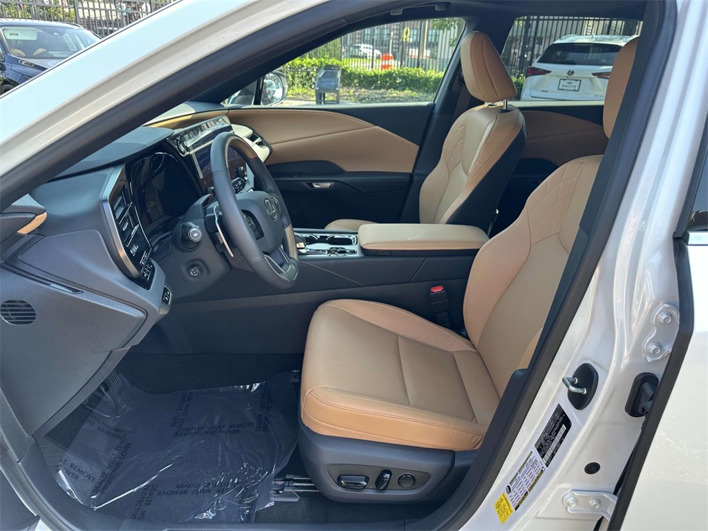 used 2025 Lexus RX car, priced at $54,495