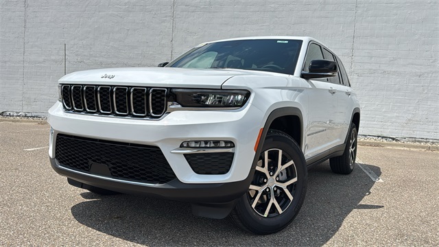 new 2025 Jeep Grand Cherokee car, priced at $44,494