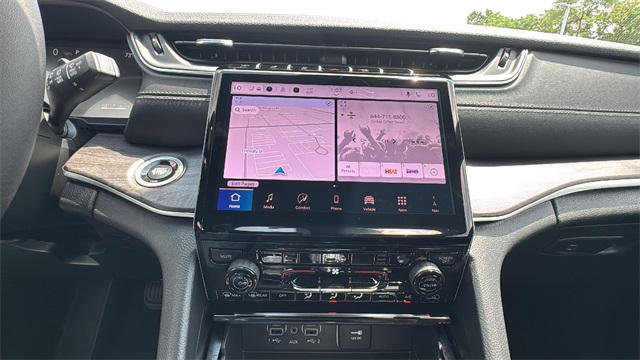 new 2025 Jeep Grand Cherokee car, priced at $44,494