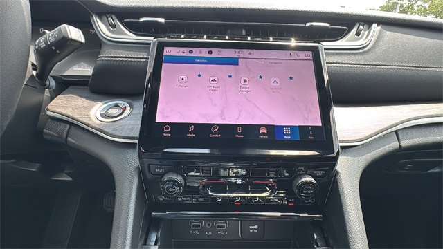 new 2025 Jeep Grand Cherokee car, priced at $44,494