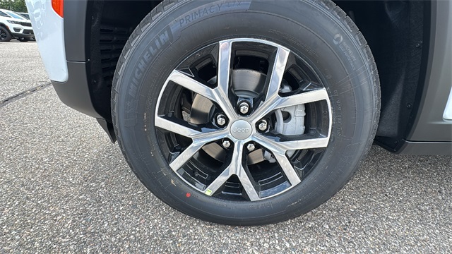 new 2025 Jeep Grand Cherokee car, priced at $44,494