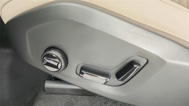 new 2026 Volvo XC90 Plug-In Hybrid car, priced at $81,875