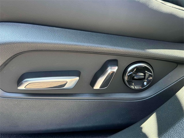 new 2025 Acura RDX car, priced at $56,400