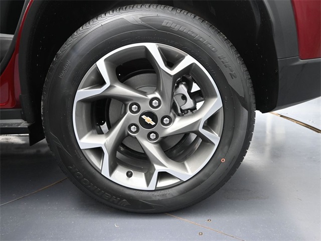 new 2025 Chevrolet Trax car, priced at $24,095