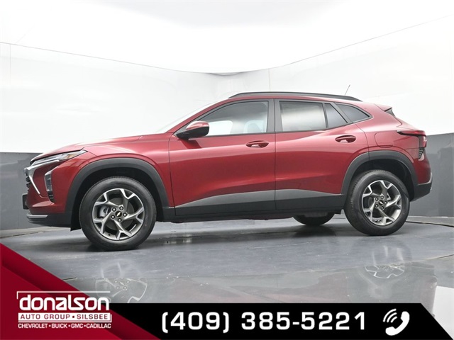 new 2025 Chevrolet Trax car, priced at $24,095