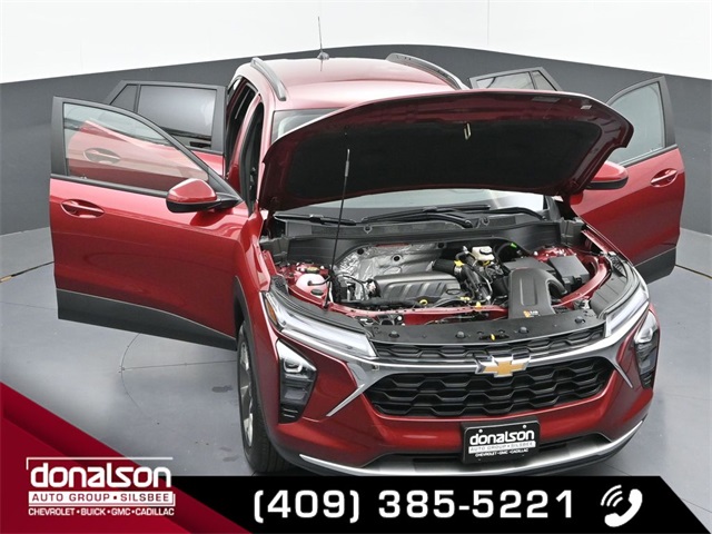 new 2025 Chevrolet Trax car, priced at $24,095