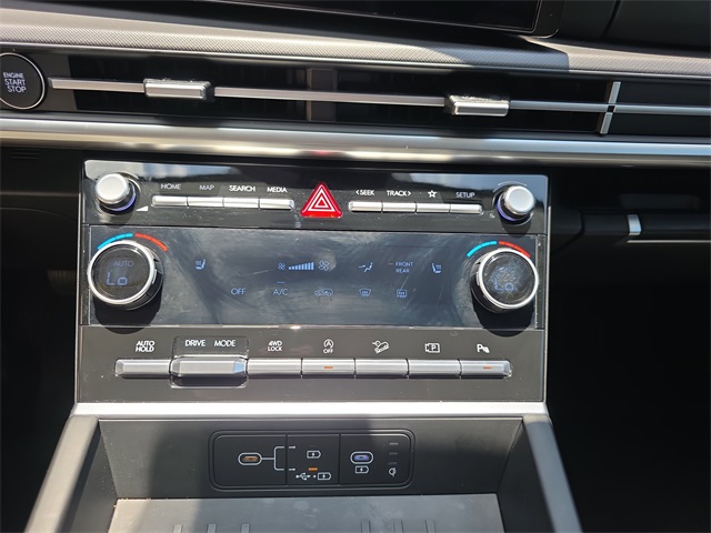 new 2025 Hyundai Santa Fe car, priced at $40,081