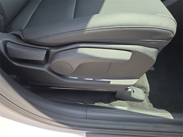 new 2025 Hyundai Santa Fe car, priced at $40,081