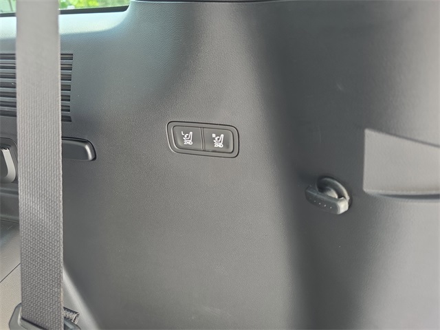 new 2025 Hyundai Santa Fe car, priced at $40,081