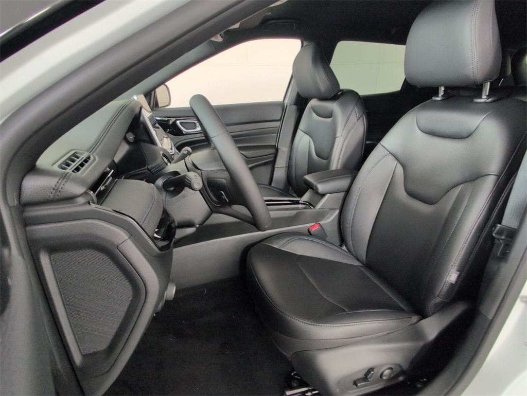 new 2026 Jeep Compass car, priced at $34,250