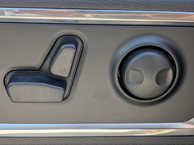 new 2025 Ram 1500 car, priced at $55,565