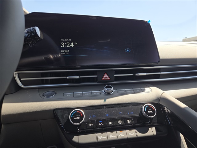 new 2025 Hyundai Elantra Hybrid car, priced at $25,840