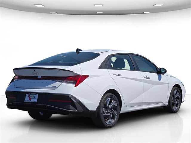 new 2025 Hyundai Elantra Hybrid car, priced at $25,840