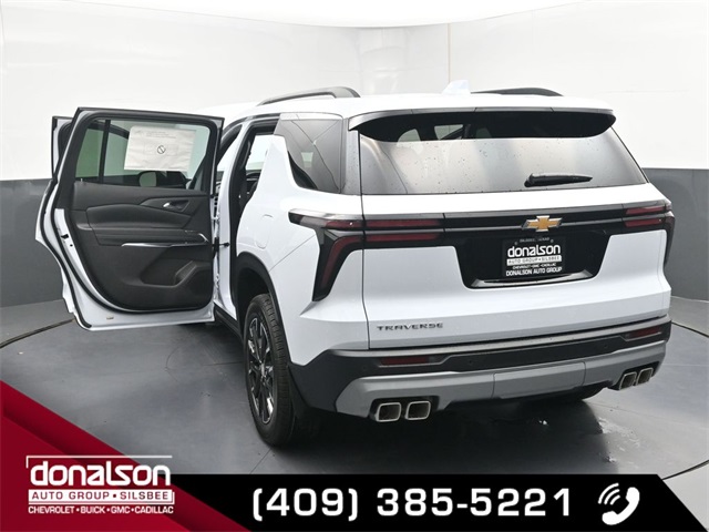 new 2026 Chevrolet Traverse car, priced at $48,451