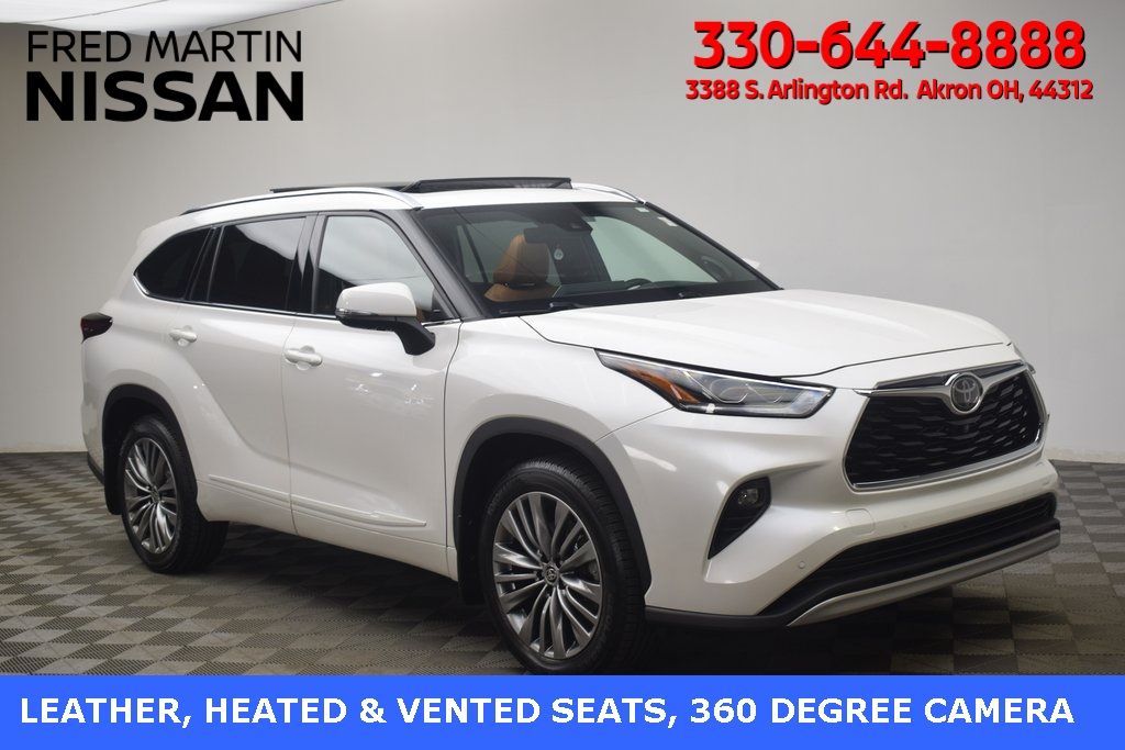 used 2020 Toyota Highlander car, priced at $34,998