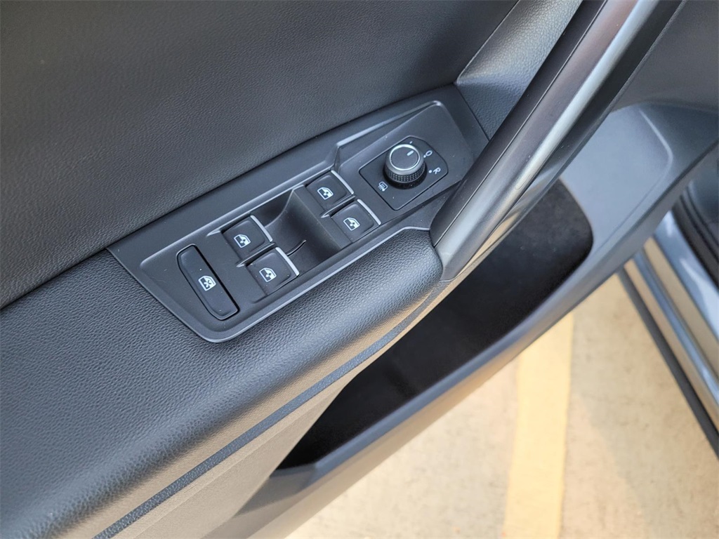 used 2021 Volkswagen Tiguan car, priced at $19,421