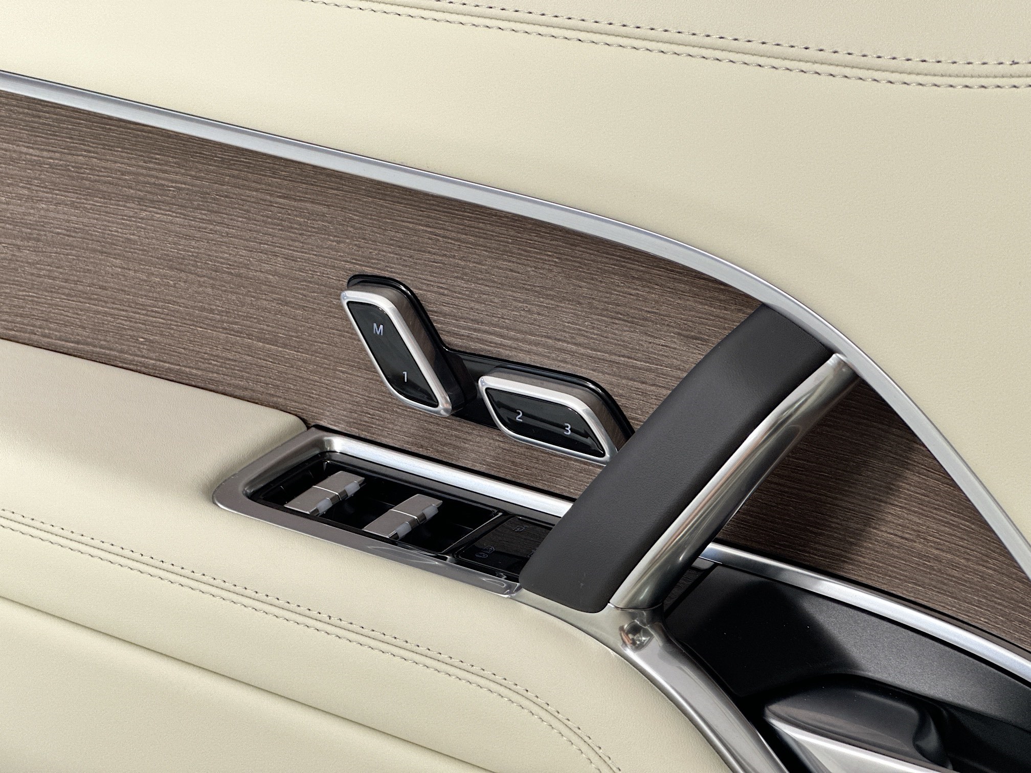 new 2025 Land Rover Range Rover car, priced at $150,000